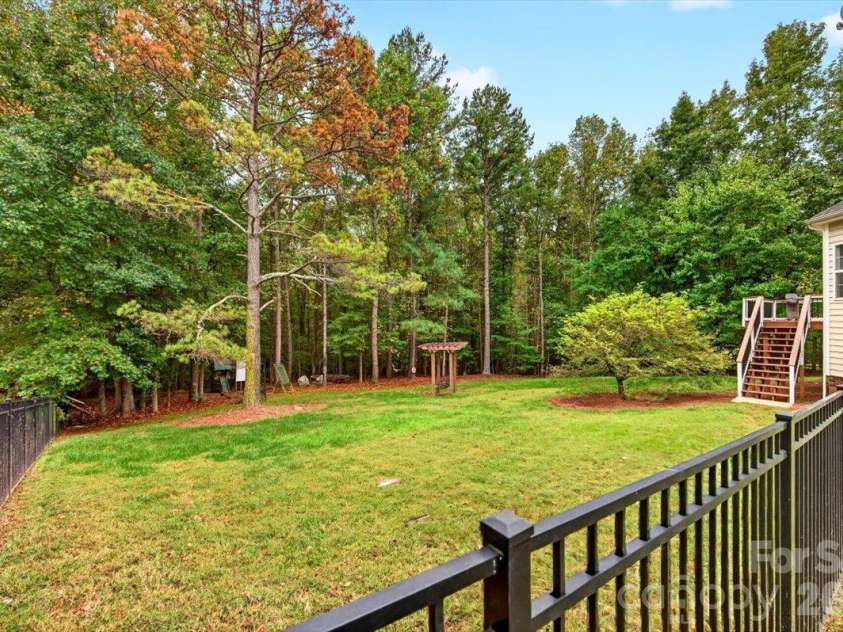 8705 Dartmoor Place, Charlotte, NC 28227.  MLS# CAR4431559, YatesRealty ID 55165. 