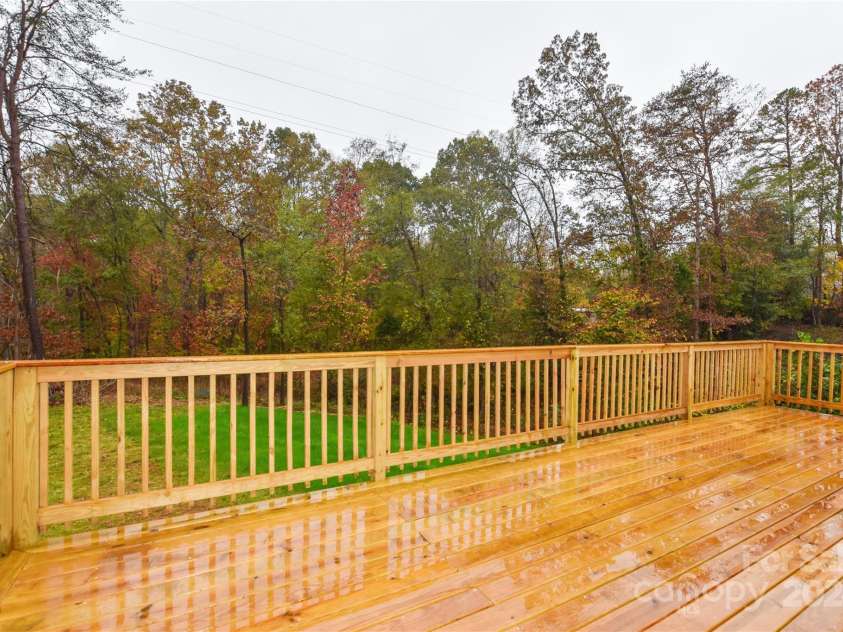 106 Pinecrest Drive, Shelby, NC 28152.  MLS# CAR4197921, YatesRealty ID 5517. 