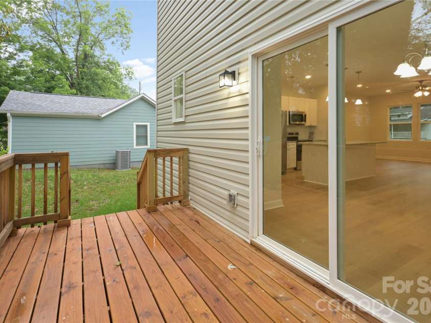 1324 Old Charlotte Road, Statesville, NC 28677.  MLS# CAR4417975, YatesRealty ID 5517. 