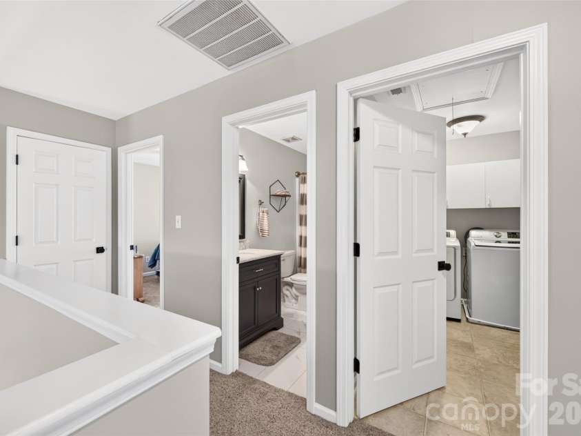 7609 Berrywood Circle, Huntersville, NC 28078.  MLS# CAR4430975, YatesRealty ID 55171. 