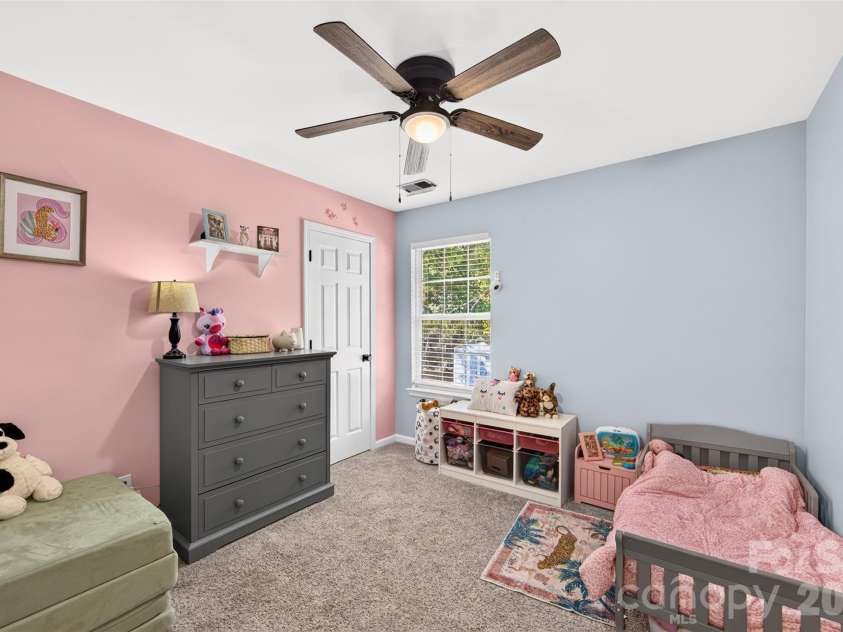 7609 Berrywood Circle, Huntersville, NC 28078.  MLS# CAR4430975, YatesRealty ID 55171. Guest bedroom #2