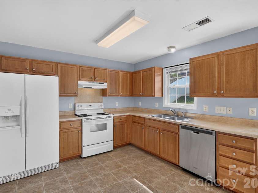 2007 Stepping Stone Lane, Monroe, NC 28110.  MLS# CAR4427263, YatesRealty ID 55172. 
