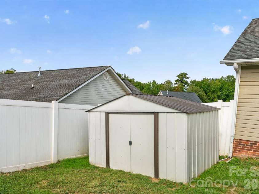 2007 Stepping Stone Lane, Monroe, NC 28110.  MLS# CAR4427263, YatesRealty ID 55172. 
