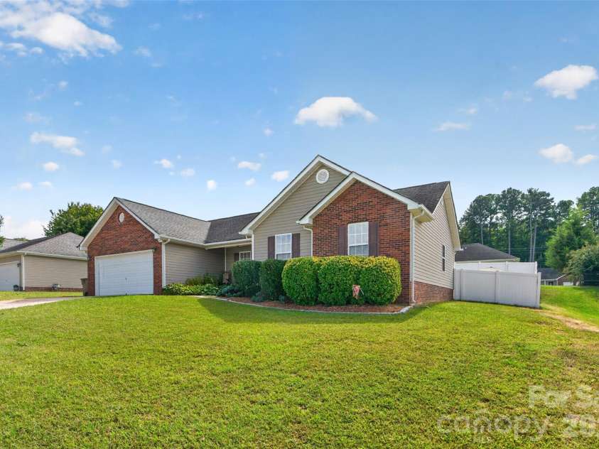 2007 Stepping Stone Lane, Monroe, NC 28110.  MLS# CAR4427263, YatesRealty ID 55172. 