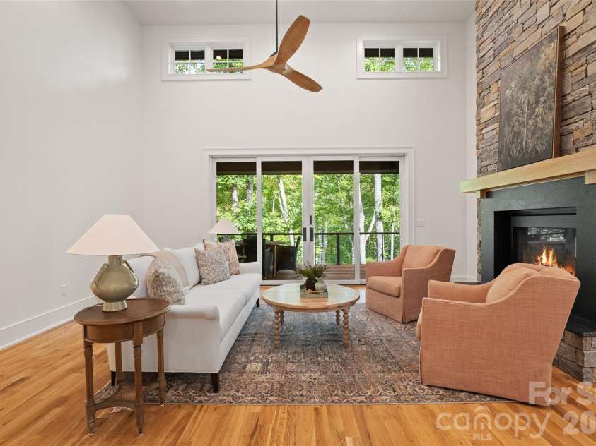 505 Barrington Drive, Asheville, NC 28803.  MLS# CAR4430029, YatesRealty ID 55175. 