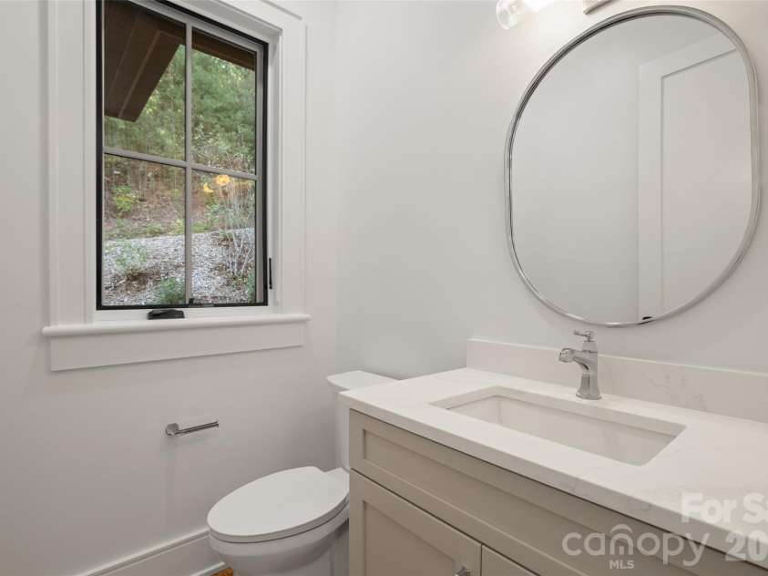 505 Barrington Drive, Asheville, NC 28803.  MLS# CAR4430029, YatesRealty ID 55175. 