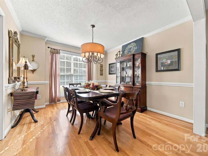 2741 25th Street, Hickory, NC 28601.  MLS# CAR4430893, YatesRealty ID 55180. 