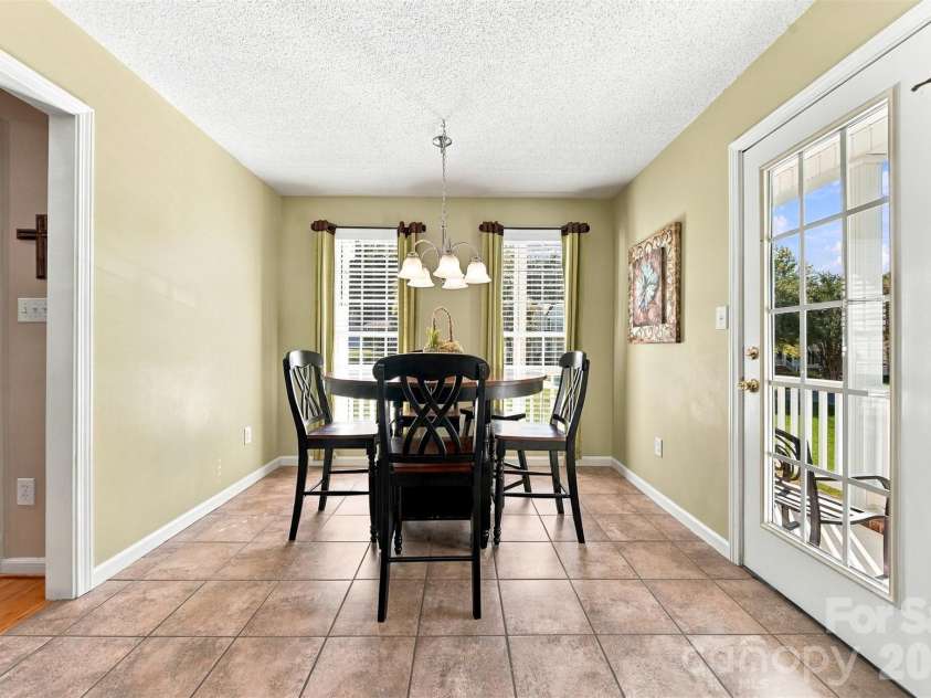 2741 25th Street, Hickory, NC 28601.  MLS# CAR4430893, YatesRealty ID 55180. 