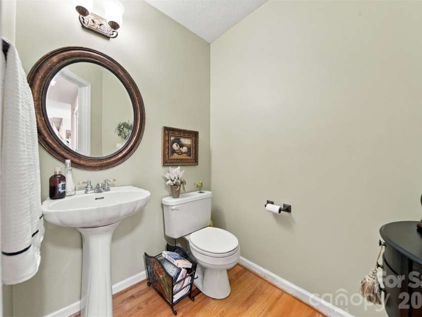 2741 25th Street, Hickory, NC 28601.  MLS# CAR4430893, YatesRealty ID 55180. 