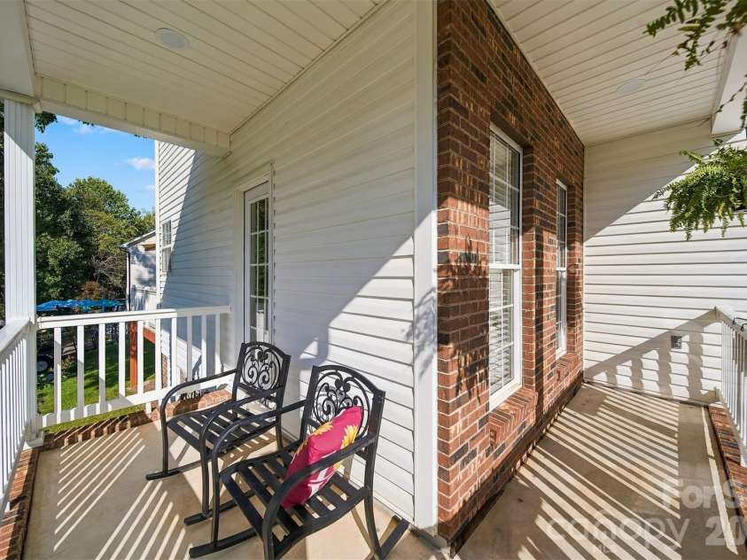 2741 25th Street, Hickory, NC 28601.  MLS# CAR4430893, YatesRealty ID 55180. 