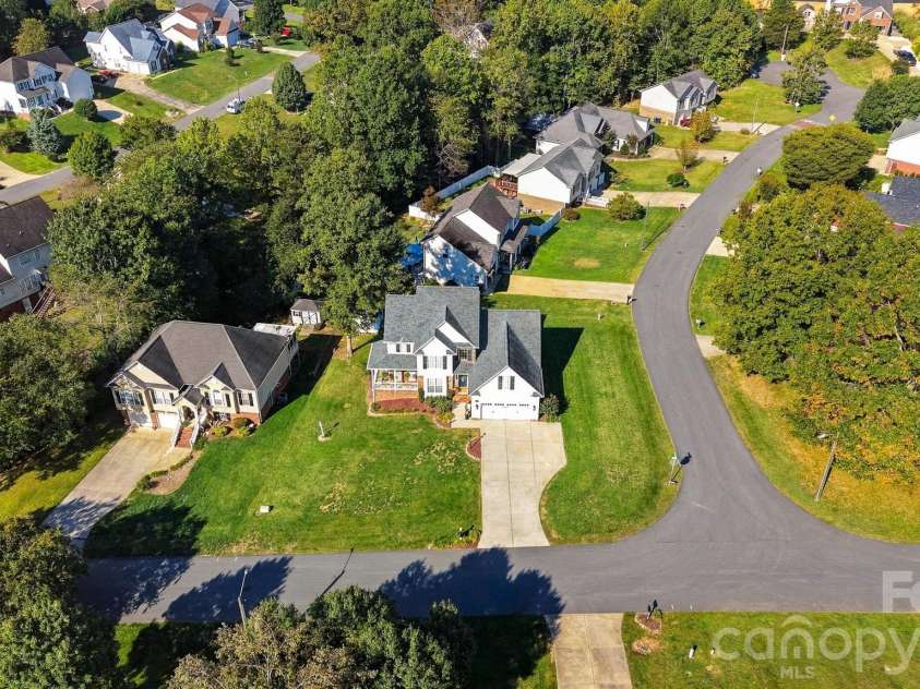 2741 25th Street, Hickory, NC 28601.  MLS# CAR4430893, YatesRealty ID 55180. 