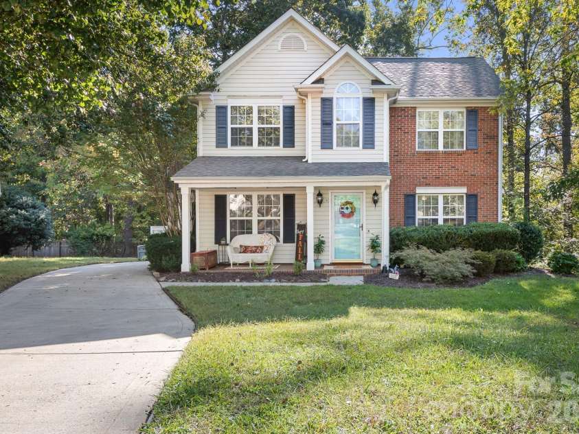4126 Medford Drive, Concord, NC 28027.  MLS# CAR4432264, YatesRealty ID 55182. 