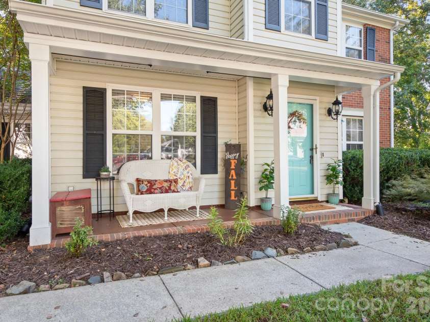 4126 Medford Drive, Concord, NC 28027.  MLS# CAR4432264, YatesRealty ID 55182. 