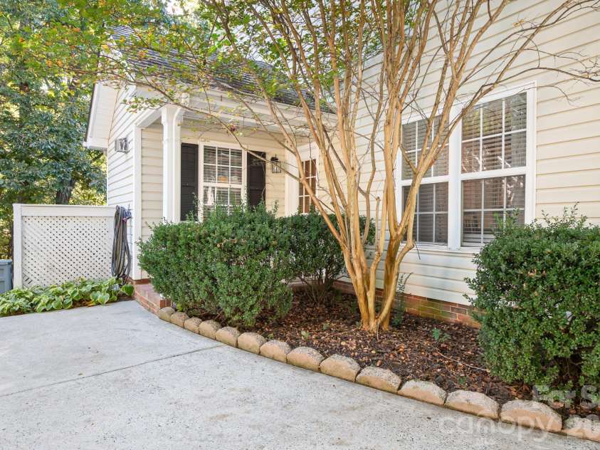 4126 Medford Drive, Concord, NC 28027.  MLS# CAR4432264, YatesRealty ID 55182. 