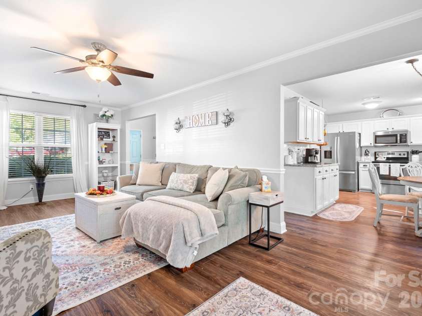 4126 Medford Drive, Concord, NC 28027.  MLS# CAR4432264, YatesRealty ID 55182. 