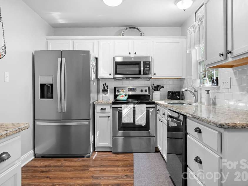 4126 Medford Drive, Concord, NC 28027.  MLS# CAR4432264, YatesRealty ID 55182. 