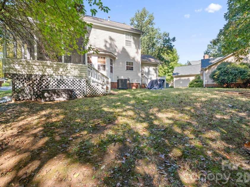 4126 Medford Drive, Concord, NC 28027.  MLS# CAR4432264, YatesRealty ID 55182. 