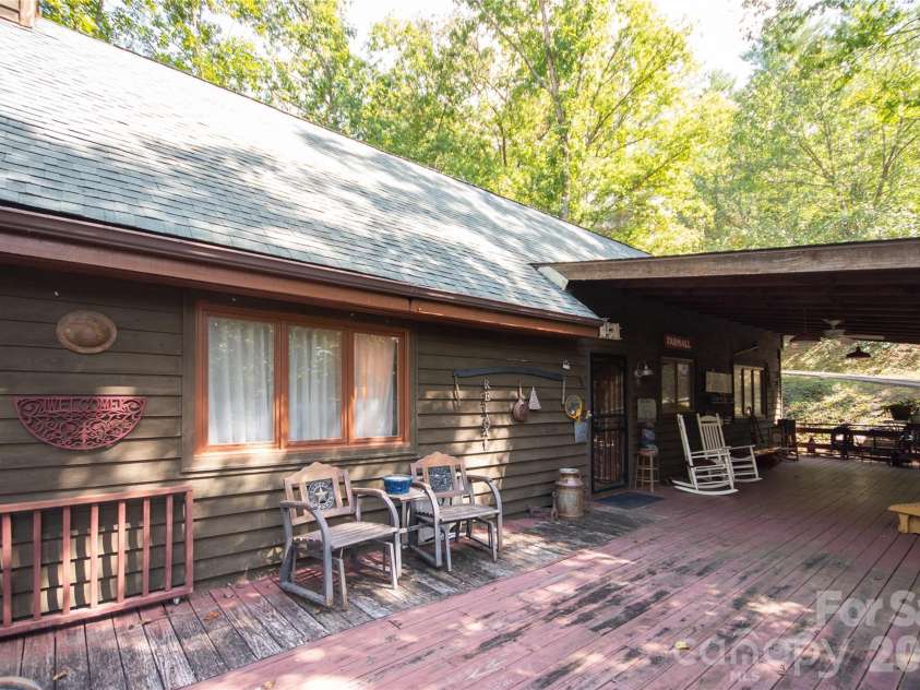 159 Winding Way Drive, Franklin, NC 28734.  MLS# CAR4431633, YatesRealty ID 55184. 
