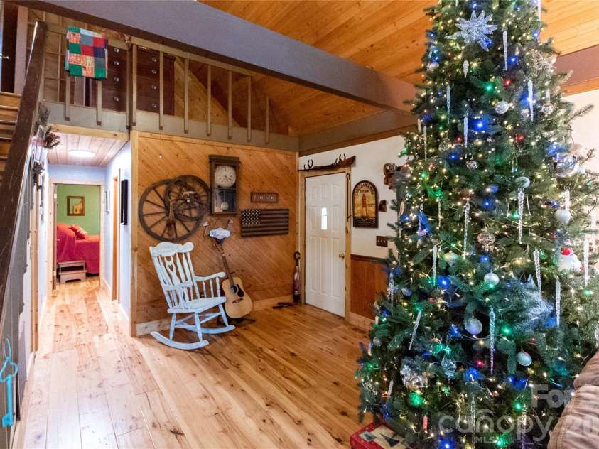 159 Winding Way Drive, Franklin, NC 28734.  MLS# CAR4431633, YatesRealty ID 55184. 