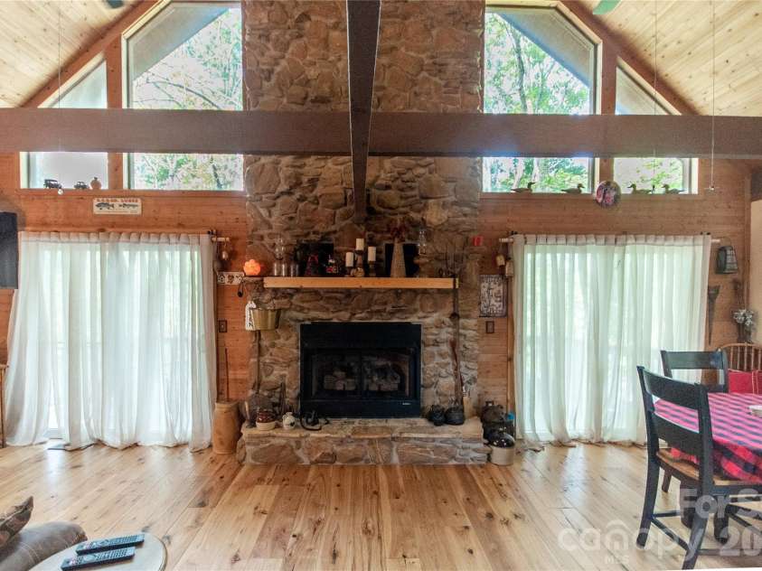 159 Winding Way Drive, Franklin, NC 28734.  MLS# CAR4431633, YatesRealty ID 55184. 