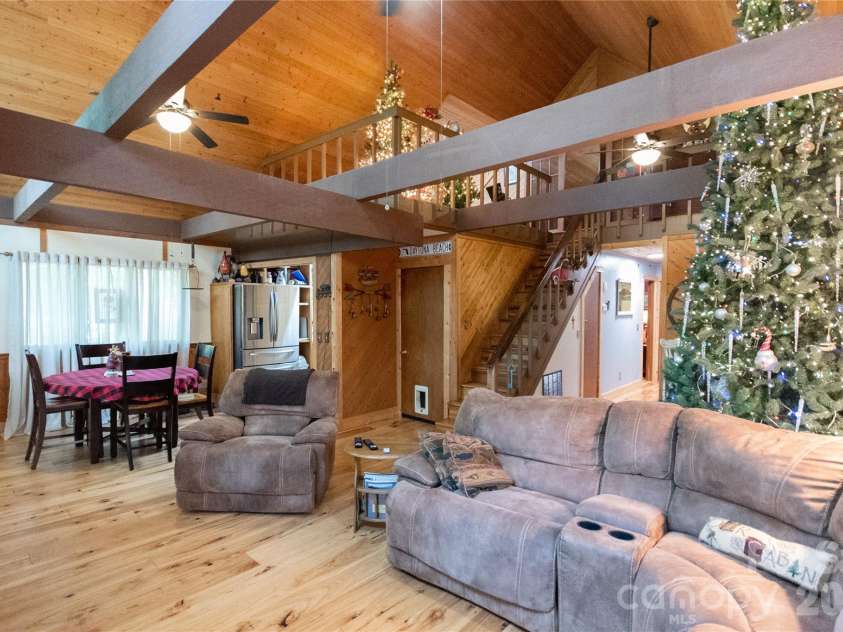 159 Winding Way Drive, Franklin, NC 28734.  MLS# CAR4431633, YatesRealty ID 55184. 
