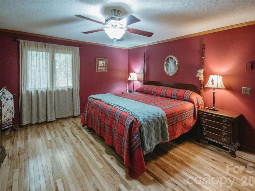 159 Winding Way Drive, Franklin, NC 28734.  MLS# CAR4431633, YatesRealty ID 55184. 