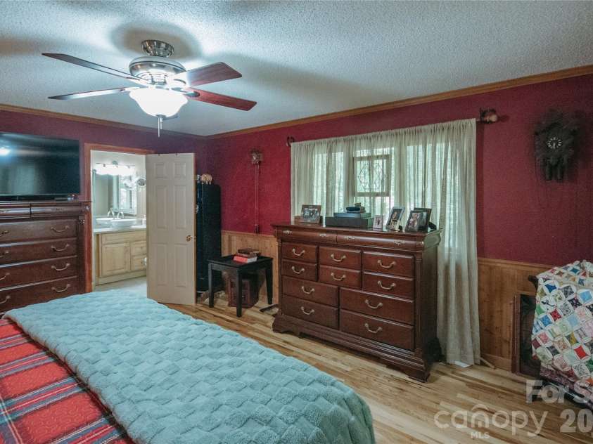 159 Winding Way Drive, Franklin, NC 28734.  MLS# CAR4431633, YatesRealty ID 55184. 