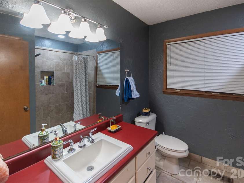 159 Winding Way Drive, Franklin, NC 28734.  MLS# CAR4431633, YatesRealty ID 55184. 