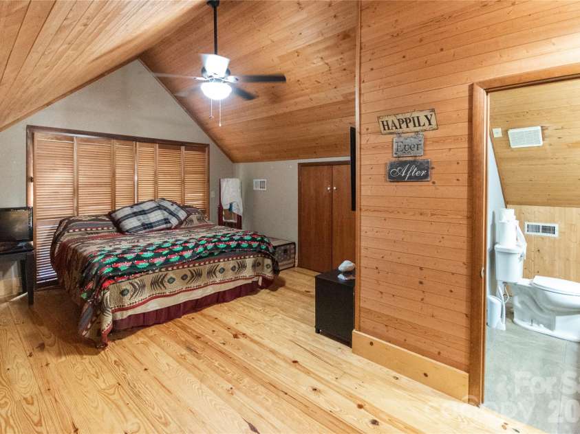 159 Winding Way Drive, Franklin, NC 28734.  MLS# CAR4431633, YatesRealty ID 55184. 