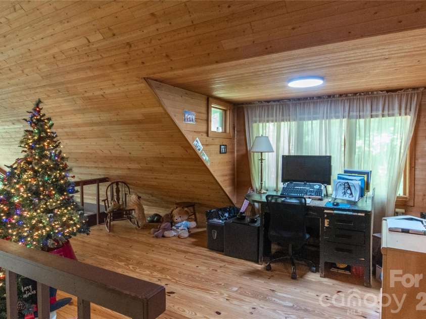 159 Winding Way Drive, Franklin, NC 28734.  MLS# CAR4431633, YatesRealty ID 55184. 