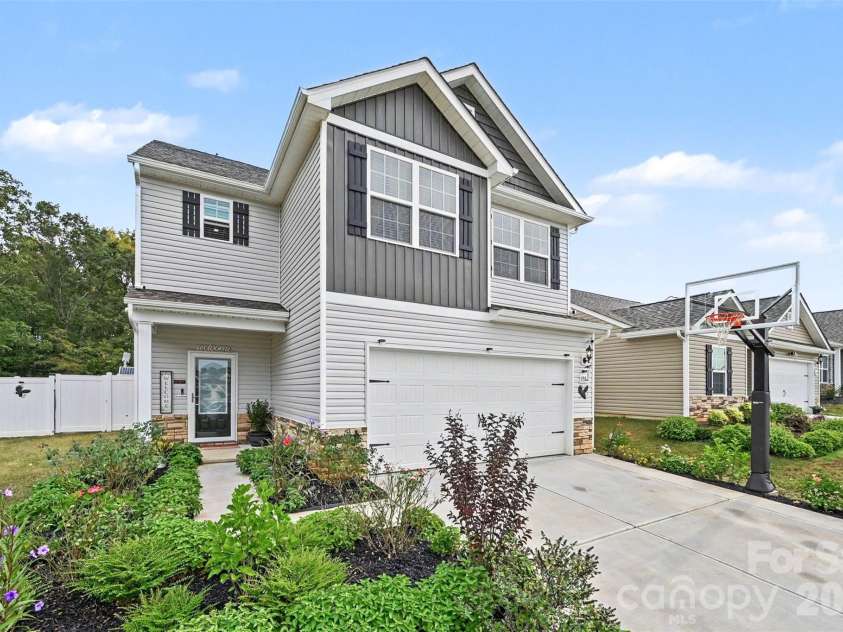 1582 Doran Terrace, Richburg, SC 29729.  MLS# CAR4429385, YatesRealty ID 55188. 