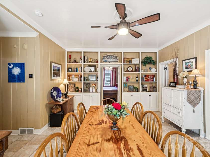 311 6th Avenue, Gastonia, NC 28052.  MLS# CAR4305304, YatesRealty ID 5519. 
