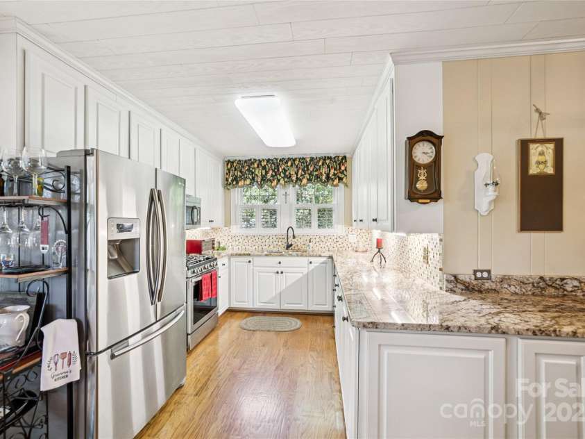 311 6th Avenue, Gastonia, NC 28052.  MLS# CAR4305304, YatesRealty ID 5519. 