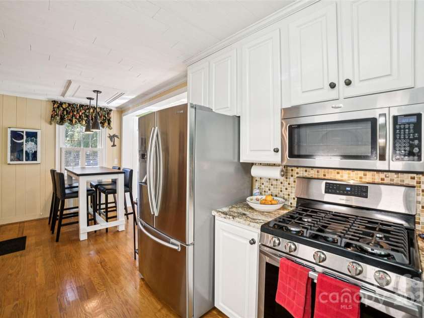 311 6th Avenue, Gastonia, NC 28052.  MLS# CAR4305304, YatesRealty ID 5519. 