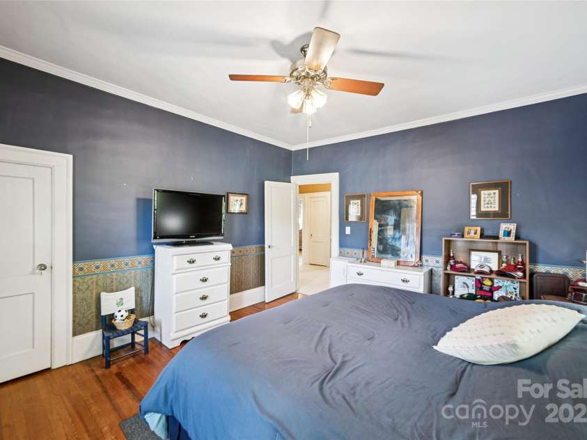 311 6th Avenue, Gastonia, NC 28052.  MLS# CAR4305304, YatesRealty ID 5519. 