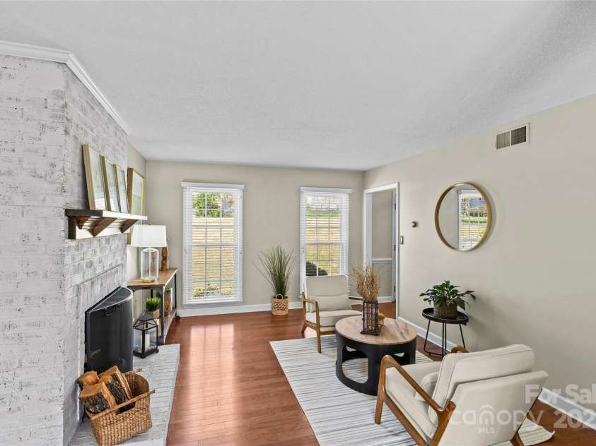 9637 Stoney Hill Lane, Charlotte, NC 28277.  MLS# CAR4242070, YatesRealty ID 5519. 