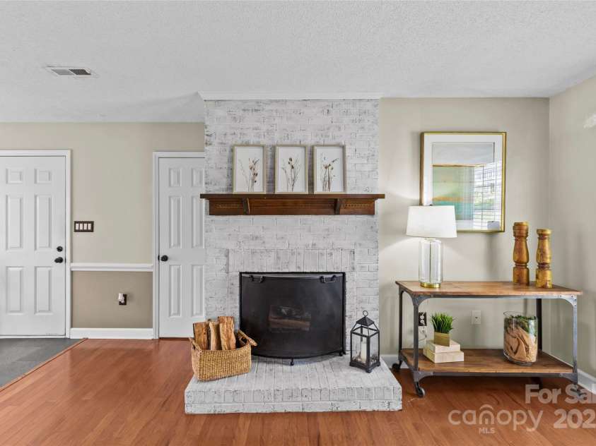 9637 Stoney Hill Lane, Charlotte, NC 28277.  MLS# CAR4242070, YatesRealty ID 5519. 