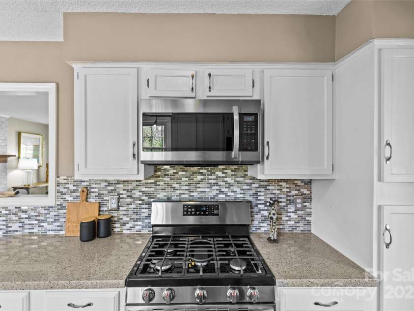 9637 Stoney Hill Lane, Charlotte, NC 28277.  MLS# CAR4242070, YatesRealty ID 5519. 