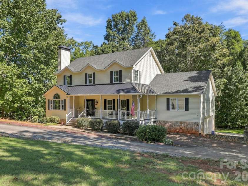 6227 Winds Court, Clover, SC 29710.  MLS# CAR4427648, YatesRealty ID 55192. 