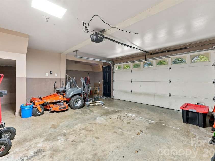6227 Winds Court, Clover, SC 29710.  MLS# CAR4427648, YatesRealty ID 55192. 