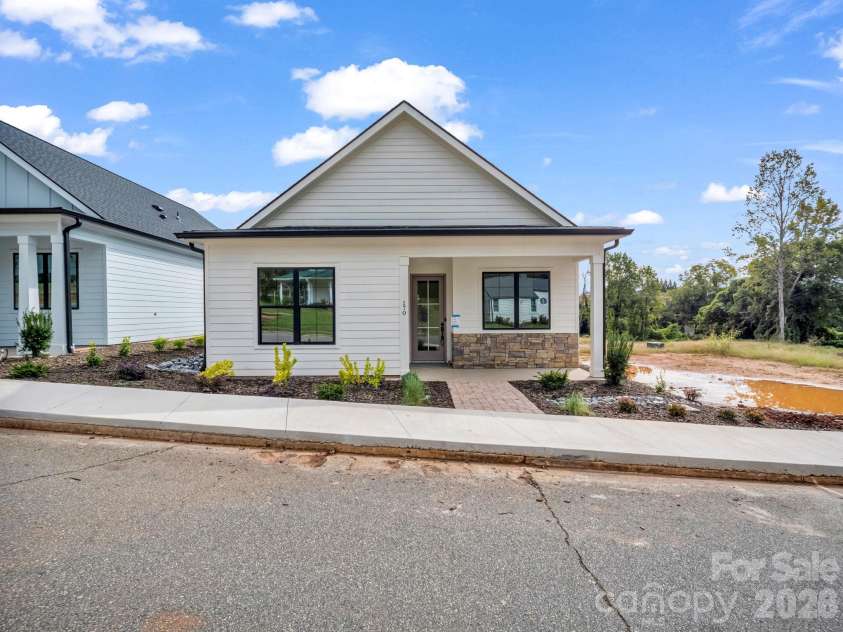 170 Mitchell Street, Rutherfordton, NC 28139.  MLS# CAR4432285, YatesRealty ID 55193. 
