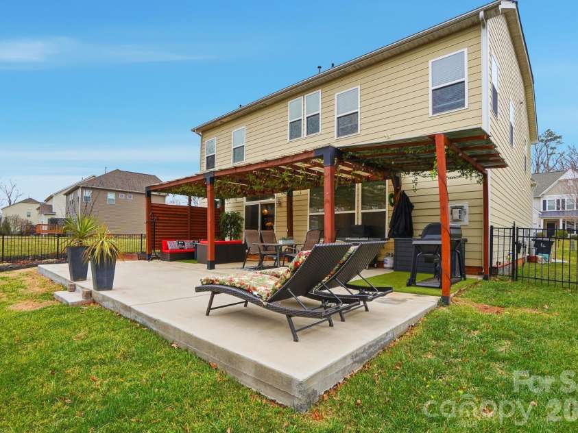 2604 Logan Caroline Lane, Monroe, NC 28110.  MLS# CAR4333844, YatesRealty ID 55194. 