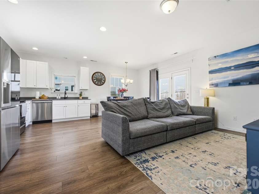 600 Cardwell Lane, Fletcher, NC 28732.  MLS# CAR4333733, YatesRealty ID 55195. 