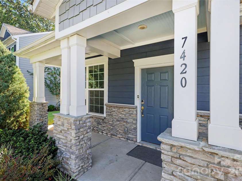 7420 Tullamore Glen Drive, Huntersville, NC 28078.  MLS# CAR4431283, YatesRealty ID 55195. 