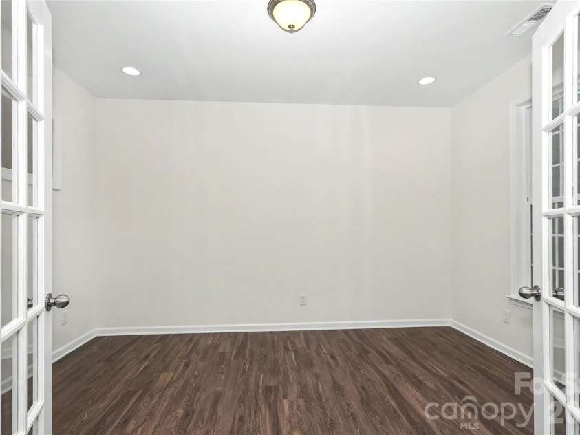 7420 Tullamore Glen Drive, Huntersville, NC 28078.  MLS# CAR4431283, YatesRealty ID 55195. 