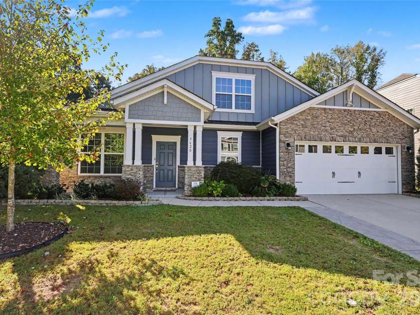 7420 Tullamore Glen Drive, Huntersville, NC 28078.  MLS# CAR4431283, YatesRealty ID 55195. 