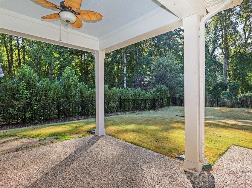 7420 Tullamore Glen Drive, Huntersville, NC 28078.  MLS# CAR4431283, YatesRealty ID 55195. 