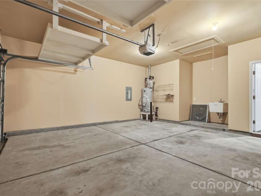 179 Mott Road, Mooresville, NC 28115.  MLS# CAR4425941, YatesRealty ID 55199. 