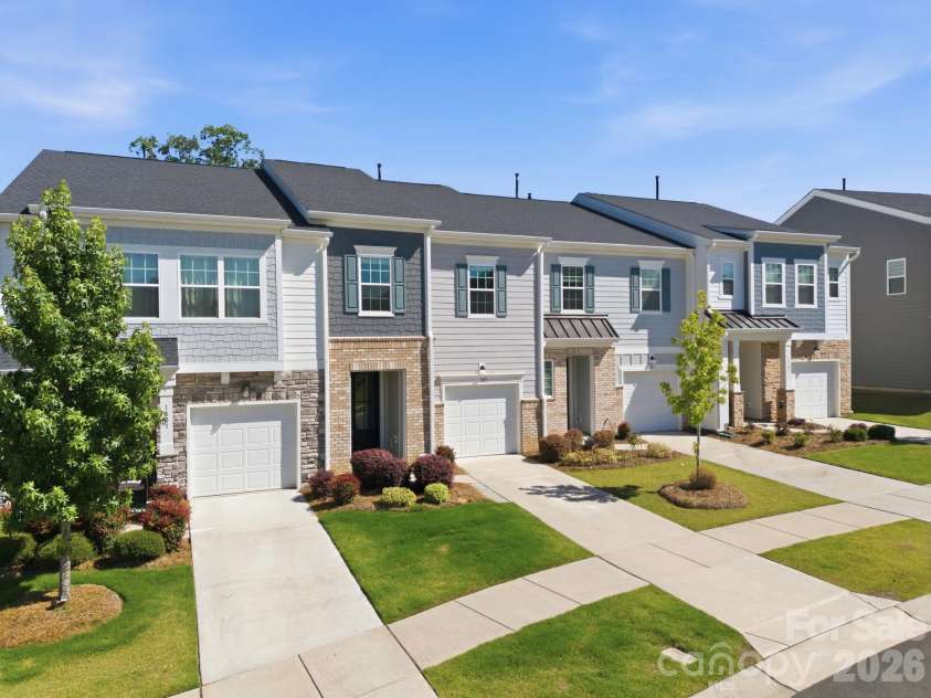 1103 Grays Mill Road, Charlotte, NC 28215.  MLS# CAR4392457, YatesRealty ID 5520. 
