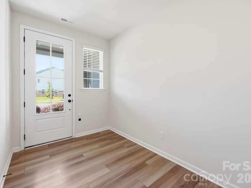 1103 Grays Mill Road, Charlotte, NC 28215.  MLS# CAR4392457, YatesRealty ID 5520. 
